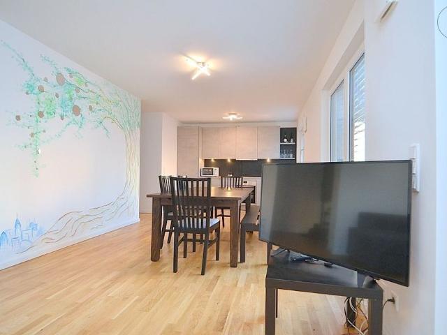 Modern möblierte Wohnung mit WLAN, Tiefgarage und Terrasse in Nürnberg/ St. Johannis