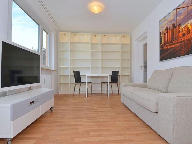 Modern möblierte 1 Zimmer Wohnung in zentraler Lage in Stuttgart West