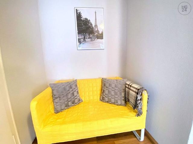 Modern möblierte 2 Zimmer City Wohnung mit Balkon und WLAN direkt an der Burg