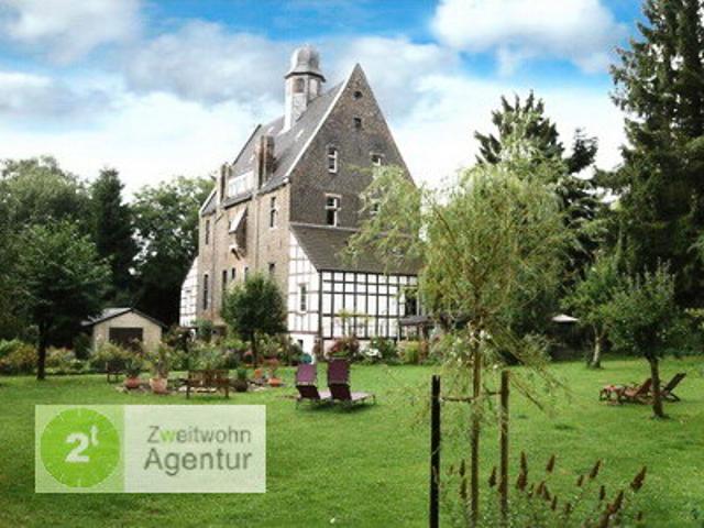 Modern möblierte 2 Zimmer Wohnung mit Gartennutzung, Düsseldorf Gerresheim, Gerricusplatz