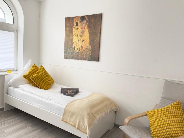 Modern möblierte 2 Zimmer Wohnung mit Parkplatz & WLAN | Wohnen auf Zeit in Herne