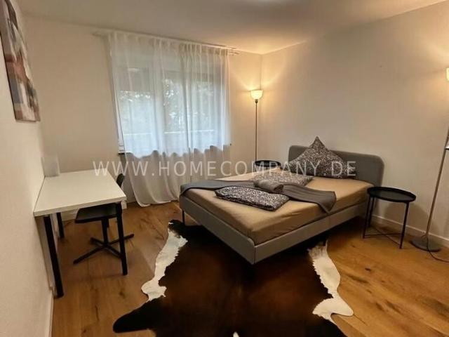Modern möblierte 4 Zimmer Wohnung in Allach