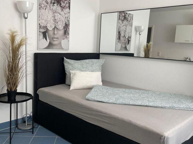 Modern möbliertes 1 Zimmer Apartment