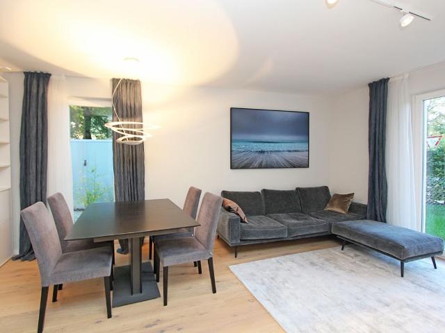 Modern möbliertes 2 Zi Business Apt mit kleinem Garten in München Harlaching
