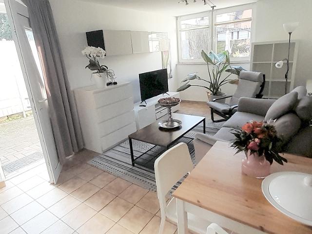 Modern möbliertes Apartment im Norden von Köln – zeitwohnen.de