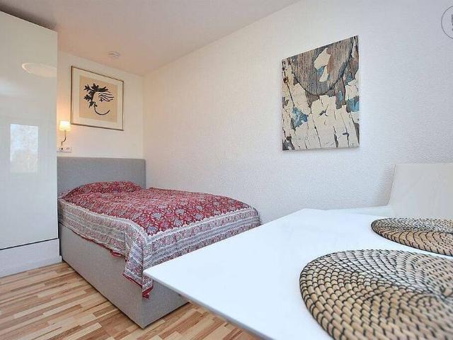 Modern möbliertes Apartment in Sindelfingen