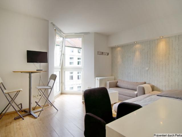 Modern möbliertes Apartment in Toplage in Unterbilk am Medienhafen