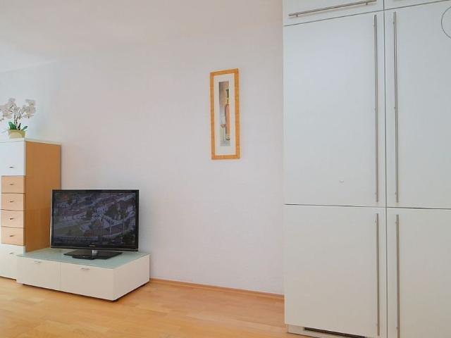 Modern möbliertes Apartment mit Balkon und Stellplatz in Nürnberg Muggenhof