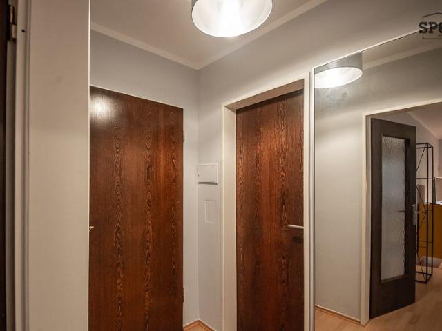 Modern möbliertes Apartment mit großem Balkon im Herzogpark
