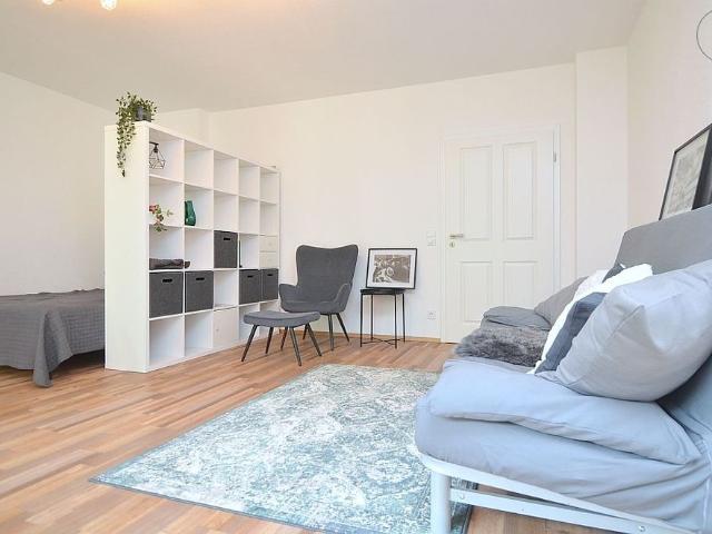 Modern möbliertes Apartment mit WLAN, Terrasse und Stellplatz in Nürnberg