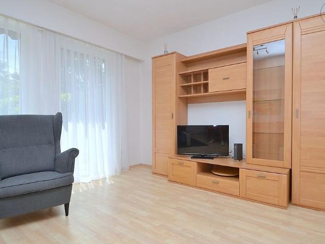 Modern möbliertes Reihenhaus mit WLAN und Terrasse in Nürnberg Zerzabelshof