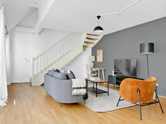 Modern Mariahilf 1BR w/ Elevator & A/C, close to dining