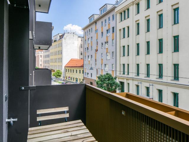 Modern Mariahilf 1BR w/ Elevator, Balcony, near U4 & U6, Vienna Amsterdam Apartments for Rent