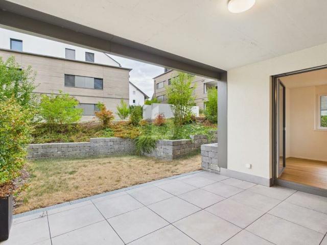 MODERN MIT PRIVATEM SITZPLATZ