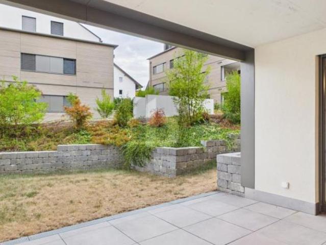 MODERN MIT PRIVATEM SITZPLATZ