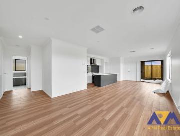 Modern Multi Gen Living in the Heart of Sunbury $480 Per Week Including Utilities