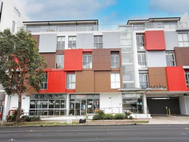 Modern Multi Level Living in the Heart of Alexandria