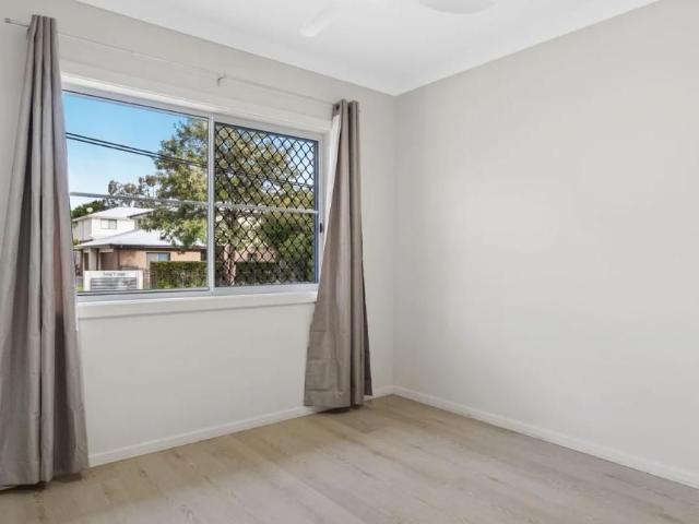 Modern Multi Living Opportunity in a Convenient Location