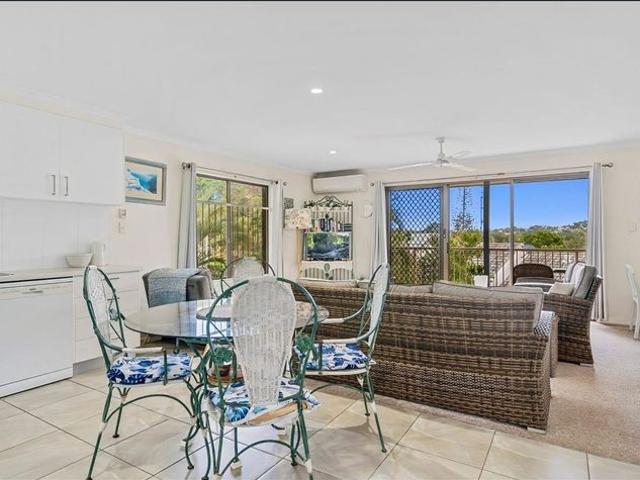 Fully Furnished Noosa Heads 2 Bedroom Unit – Coastal Living at Its Best