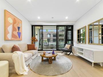 Modern North Facing One Bedroom Apartment with Study in the Heart of Erskineville