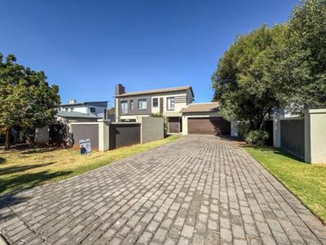 modern north facing family home in m.