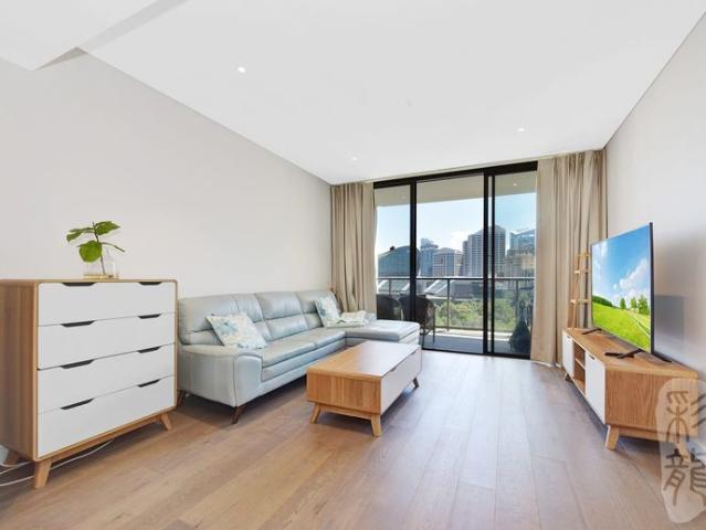 Modern North Facing Two Bedroom Apartment With City View in Sydney CBD Location!