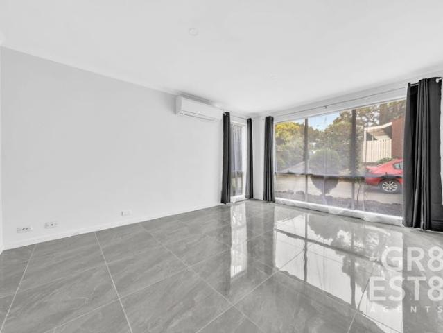 RENOVATED, MODERN & AFFORDABLE RENTAL with Water Bill Included