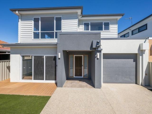 MODERN, NEW AND FULLY FURNISHED!