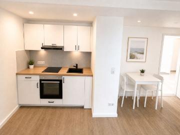 Modern New Build Apartment in Mülheim an der Ruhr – 3 Rooms, Each with a Single Bed, Mulheim an der Ruhr Amsterdam Apartments for Rent