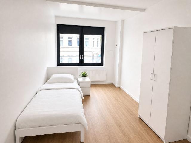 Modern New Build Apartment in Mülheim an der Ruhr – 3 Rooms, Each with a Single Bed, Mulheim an der Ruhr Amsterdam Apartments for Rent