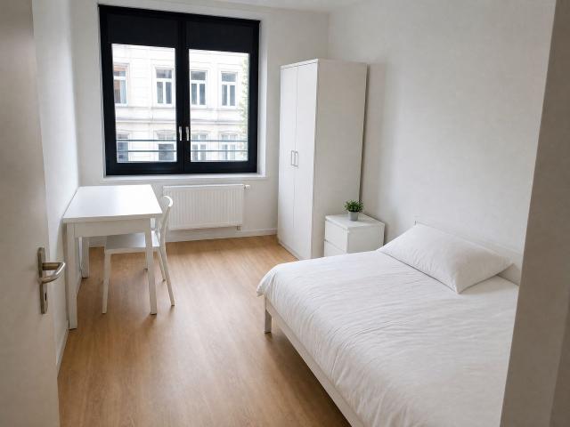 Modern New Build Apartment in Mülheim an der Ruhr – 3 Rooms with Double Bed and Two Single Beds, Each with a Desk, Mulheim an der Ruhr Amsterdam Apartments for Rent