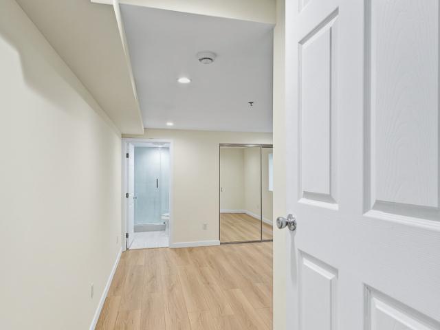 Modern Hillside Apartment | 2 Bed | 2 Bath | Parking | Central Air | Victor Heights | Echo Park | Chinatown