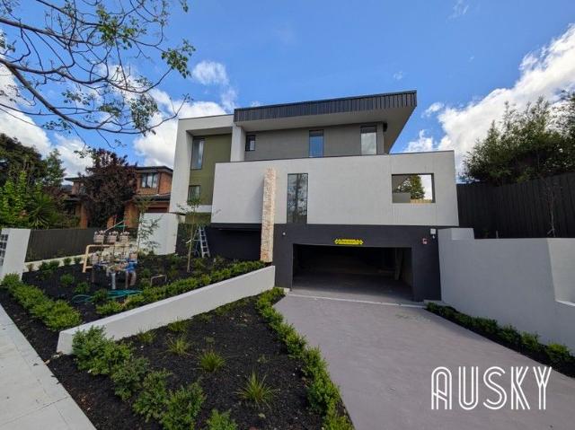 Modern New Townhouse for Sale in Doncaster
