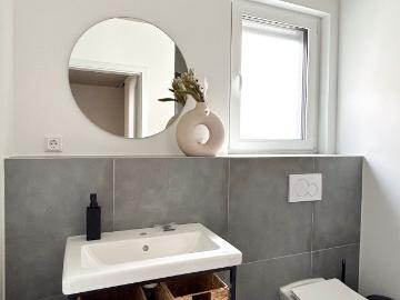 Modern newly build Semi Detached House in Prime Location