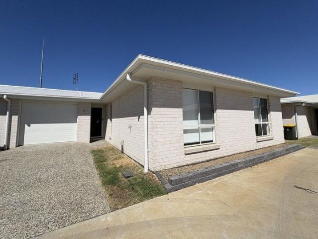 Modern Newly Built 3 Bedroom Duplex Comfort & Convenience Combined