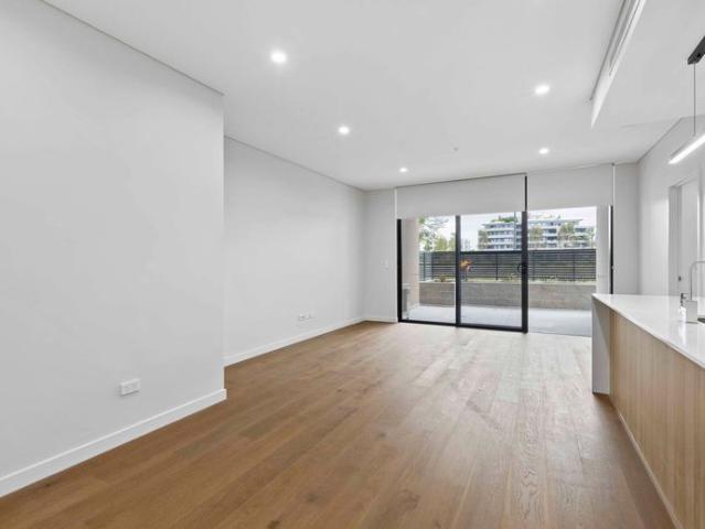 Modern Near New 1 Bedroom Unit on Ground Floor