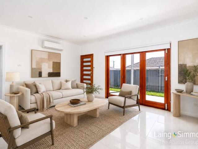 Modern, Near New Living Fully Fenced and Completely Private!