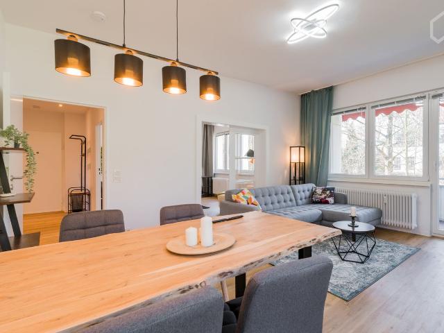 Modern, nice home in Grunewald Berlin with access to lake Diana, Berlin Amsterdam Apartments for Rent