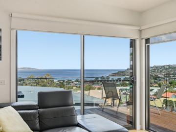 Apartment for sale in Blackmans Bay - Garden