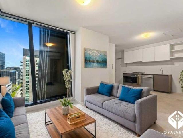 Modern Sophistication in the Heart of Melbourne CBD