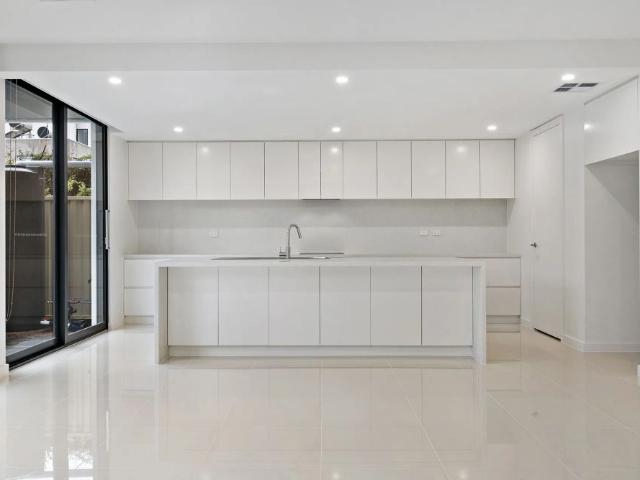 Modern Sophistication in the Heart of Richmond!