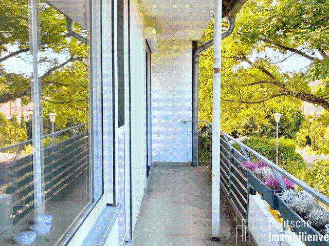 Modern sanierte 3,5 Zimmer Wohnung mit Balkon in ruhiger Lage!