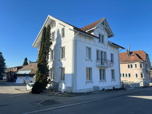 Modern sanierte 3.5 Zimmer Mietwohnungen mit Balkon