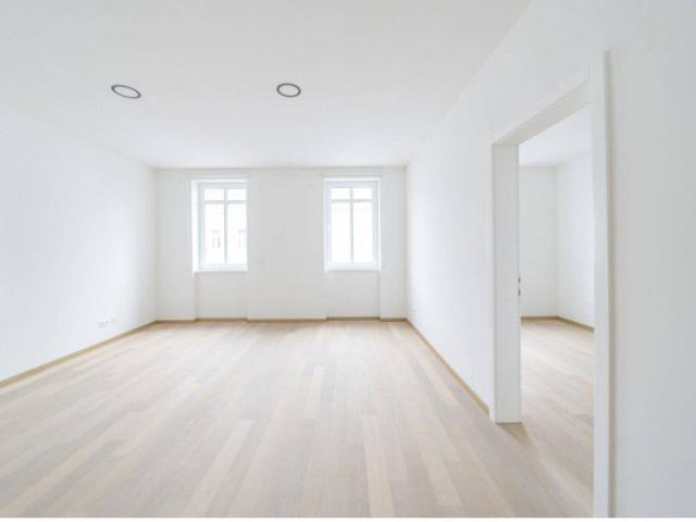 Modern sanierte 3 Zimmer Altbauwohnung mit durchdachtem Wohnkonzept!