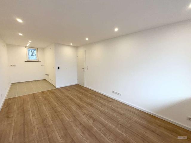 Modern sanierte 3 Zimmer Wohnung in attraktiver Messenähe