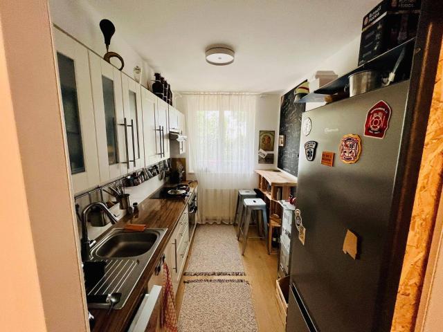 Modern sanierte 3 Zimmer Wohnung in Grünruhelage Loggia, Parkplatz & Bahnhofnähe