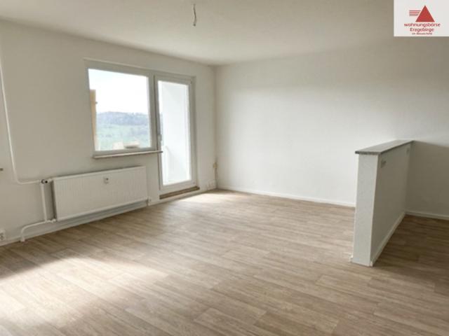 Modern sanierte 3 Raum Wohnung im Wohngebiet in Annaberg!