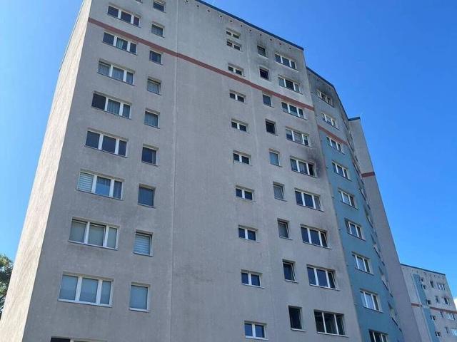Modern sanierte 2 Zimmer Wohnung mit Einbauküche & hochwertigem Bad!