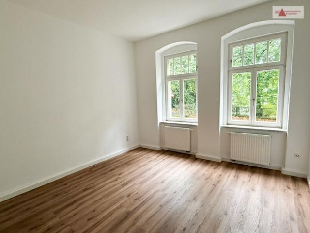 Modern sanierte Altbauwohnung mit Balkon und Einbauküche am Schutzteich in Annaberg!