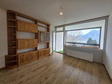 Modern sanierte Garçonnière mit schöner Aussicht auf Traunstein und Traunsee
